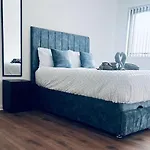 Prázdninový dům Stylish 3br House Free Parking Sleeps 6 Pool Table Near Centre *