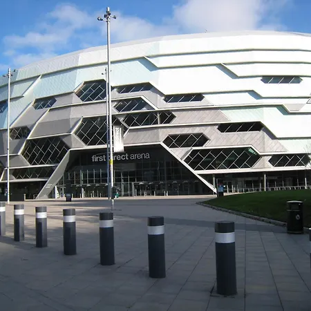 Будинок відпочинку Sofi's Stay, Cosy 3 Bed House, 5 Mins Walk To Centre *