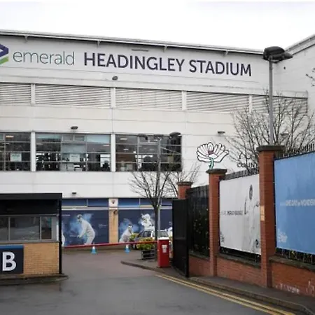 Будинок відпочинку Sofi's Stay, Cosy 3 Bed House, 5 Mins Walk To Centre *