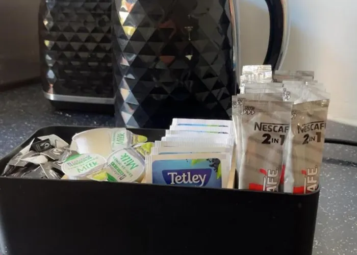 Sofi's Stay, Cosy 3 Bed House, 5 Mins Walk To Centre